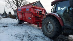 Poziomy wóz paszowy Intermix R14