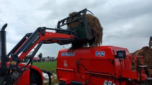 poziomy paszowóz wóz paszowy INTERMIX przygotowywanie TMR