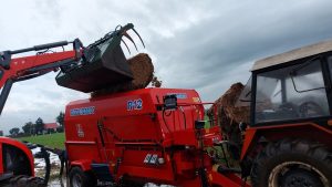 poziomy paszowóz wóz paszowy INTERMIX ładowacz